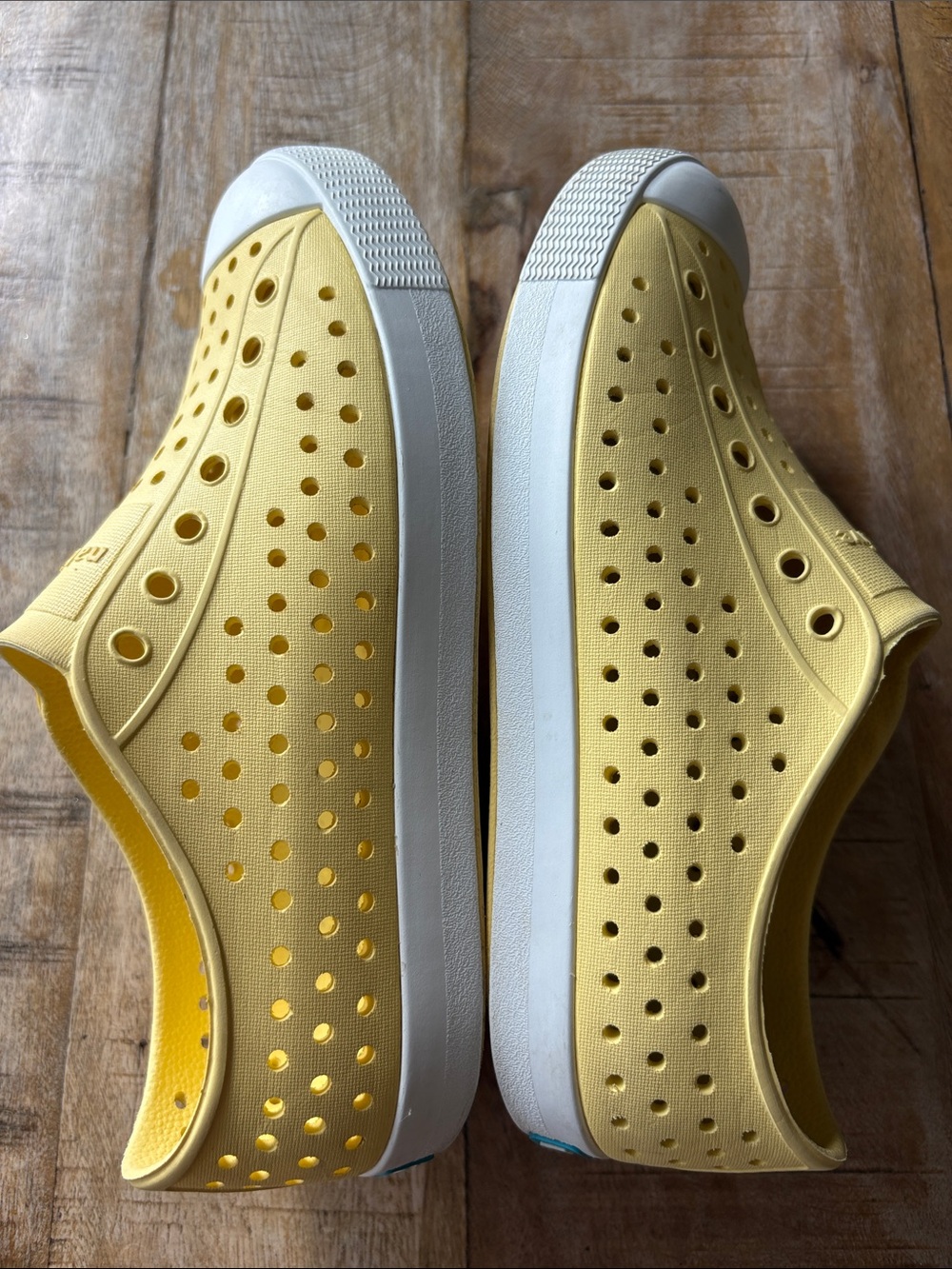 Native Kids Slip-On Shoes in Yellow size J4 - Picture 7 of 8